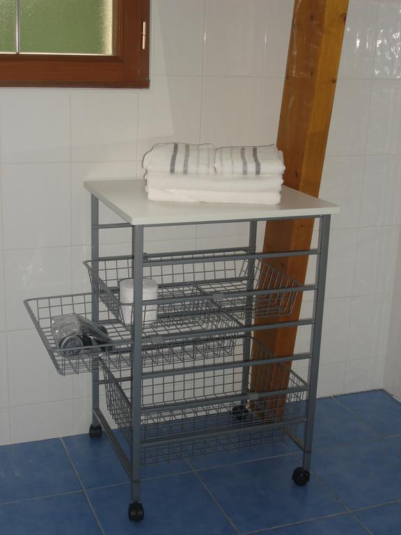 Deluxe Double Room Shower